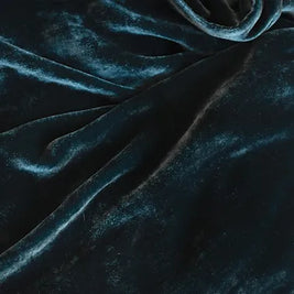 St Genève | Divina | Sumptuous Silk Velvet Throw