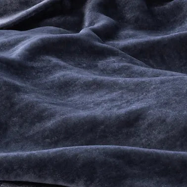 St Genève | Divina | Sumptuous Silk Velvet Throw