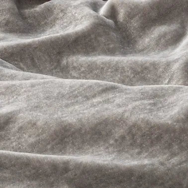 St Genève | Divina | Sumptuous Silk Velvet Throw