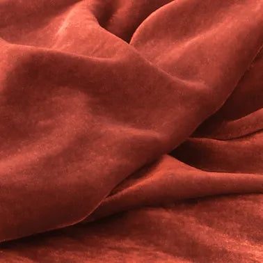 St Genève | Divina | Sumptuous Silk Velvet Throw