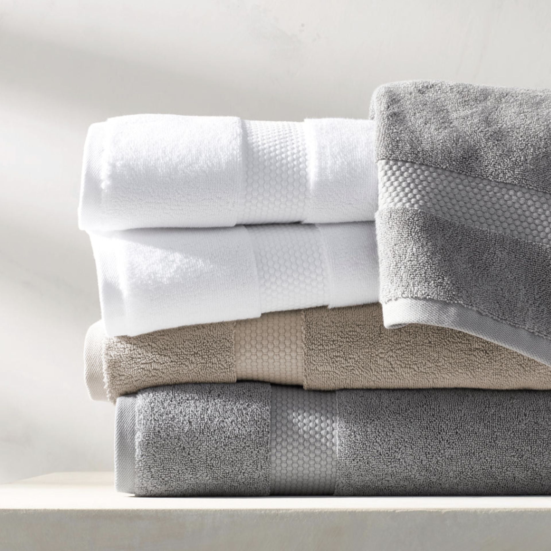 Atelier 800-Gram Towels