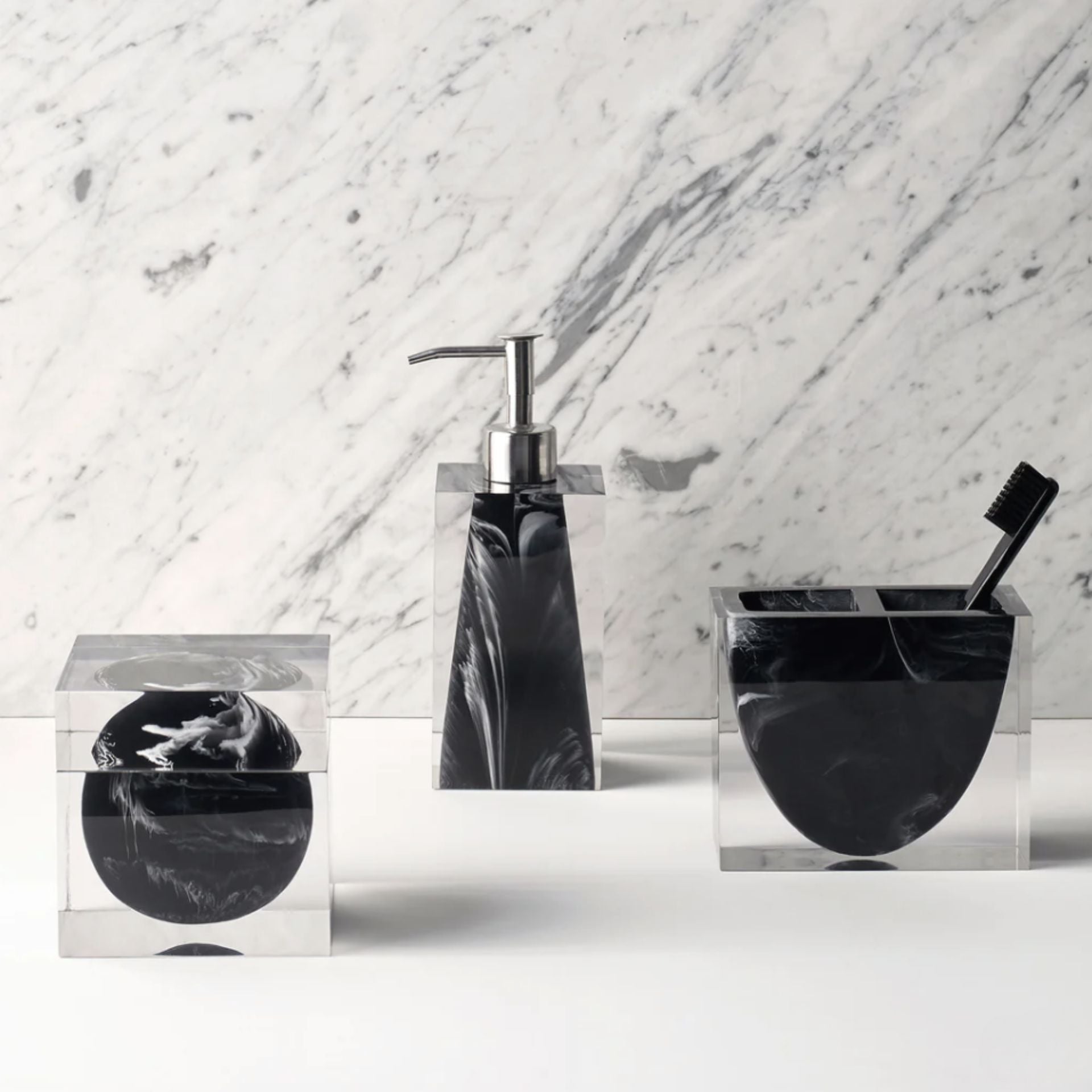 Ducale Bath Accessories