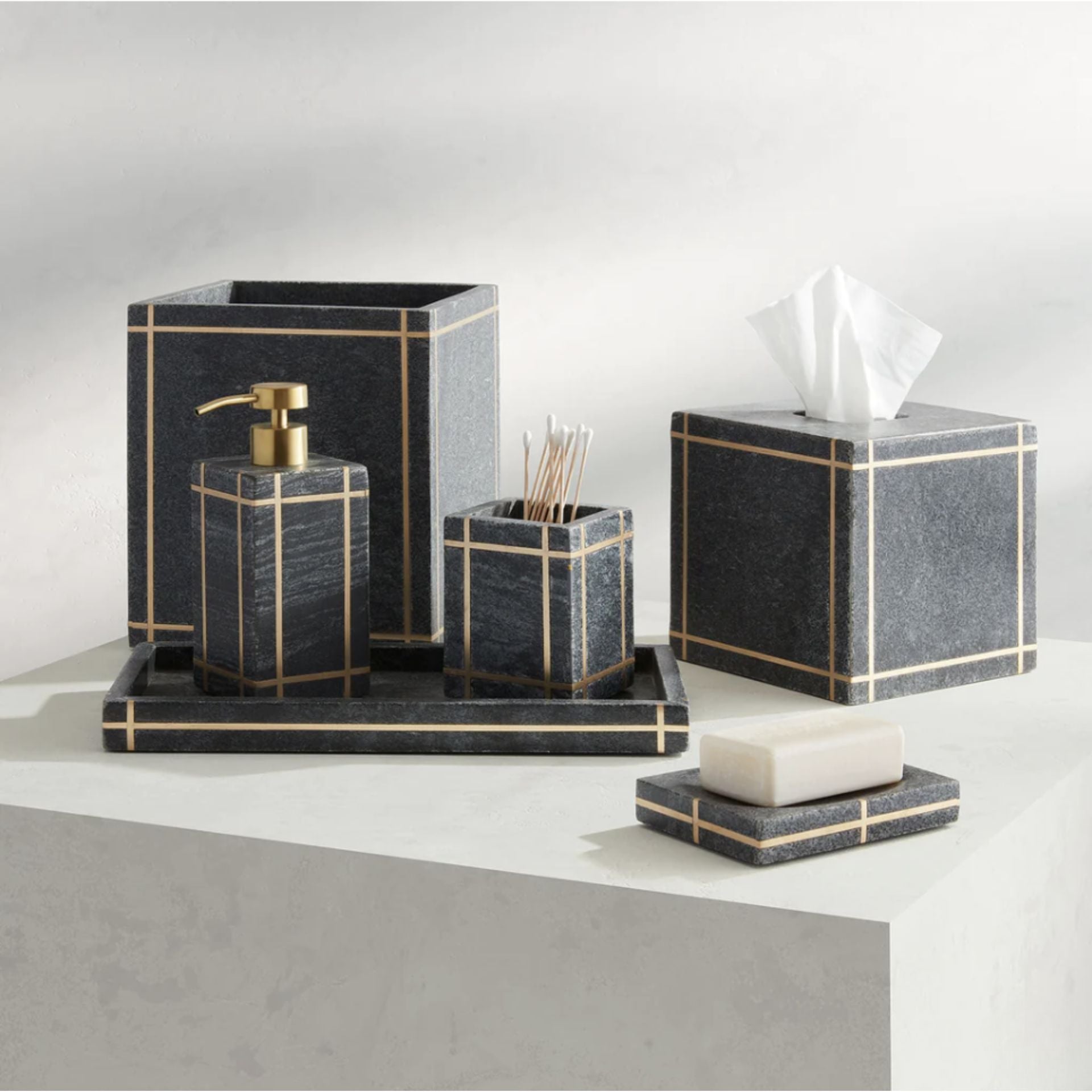 Palais Marble Bath Accessories